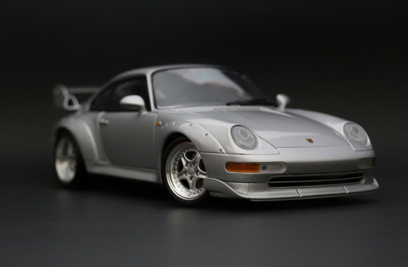 Illustration for article titled UT Models Porsche 993 GT2